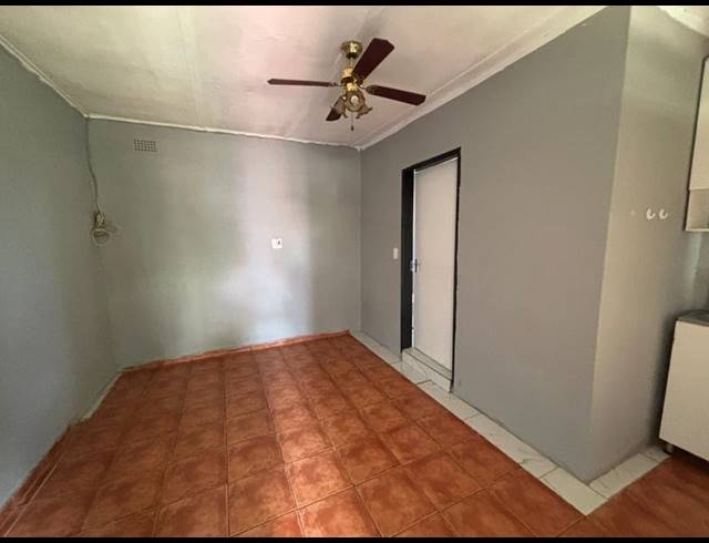 7 BEDROOM HOUSE FOR SALE IN VANDERBIJLPARK CW 1